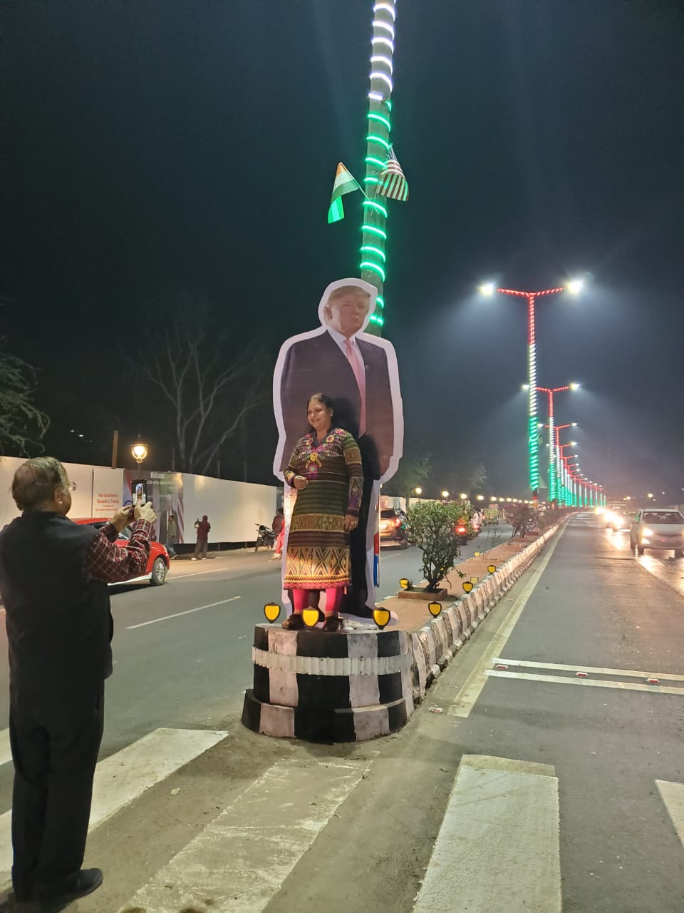 TRUMP-VISIT-CUTOUTS-BTL-10