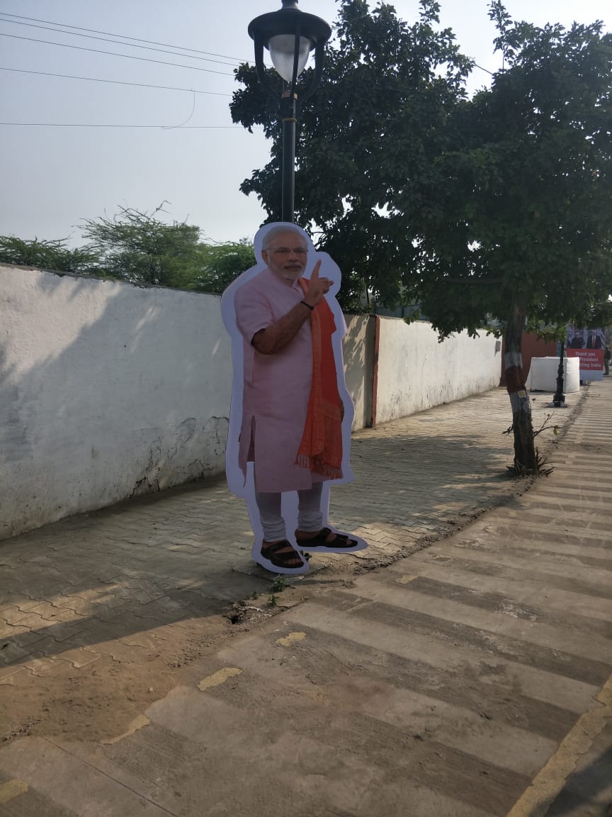 TRUMP-VISIT-CUTOUTS-BTL-2